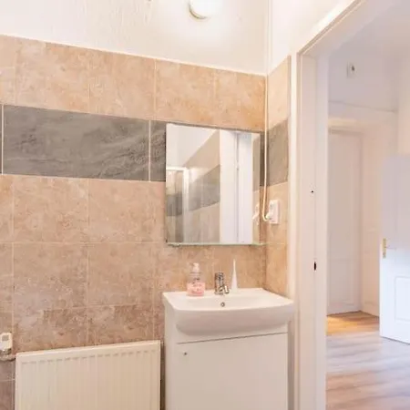 Apartamento Queen Erzsebet *